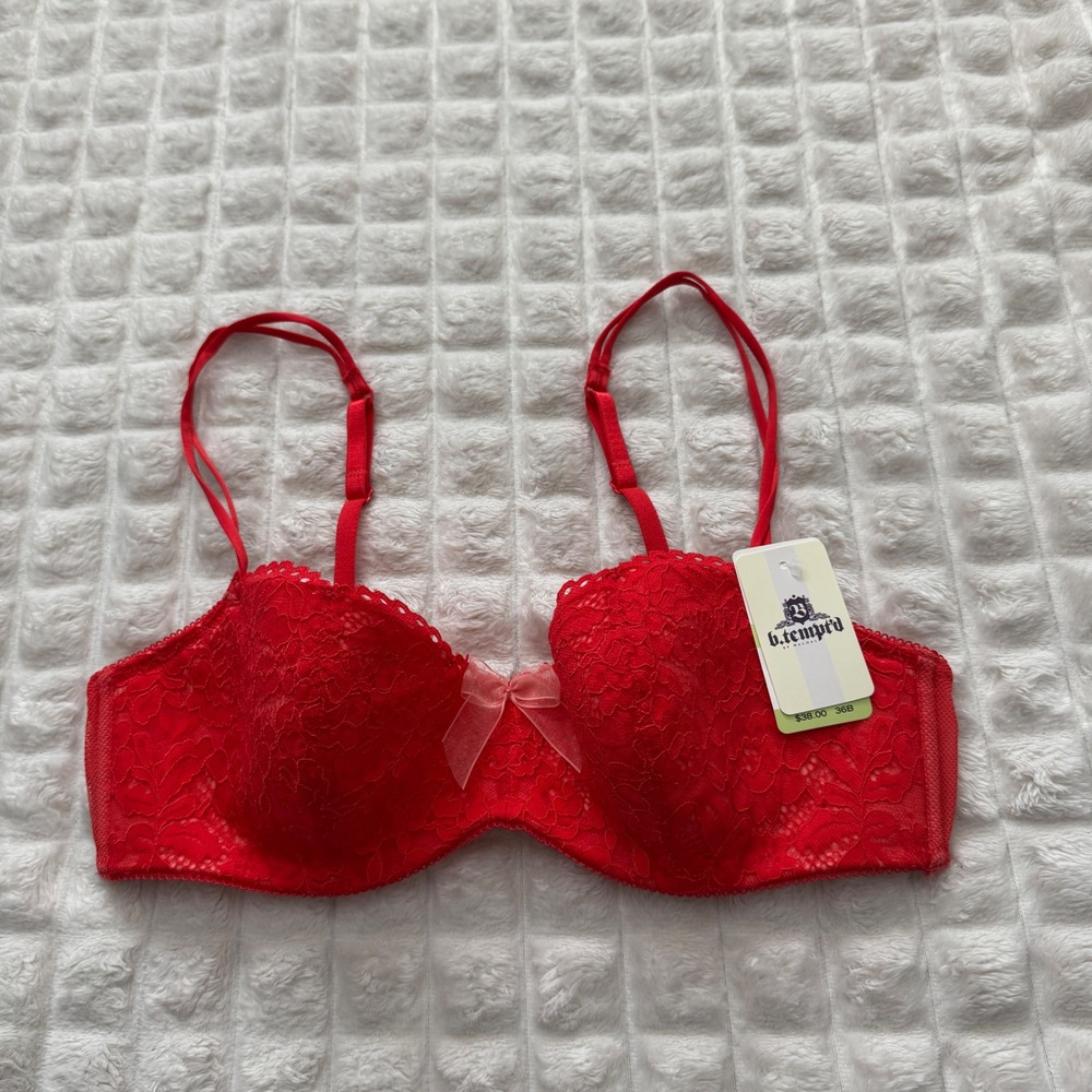 NEW B. Tempt'd Wacoal 36B Pink Lace Underwire Bra